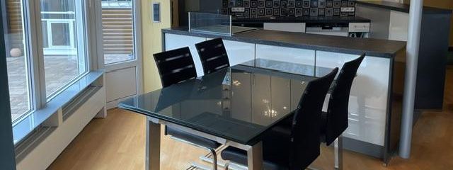 Квартира на першому поверсі із садом у Шармбеку – Wohnzimmer 