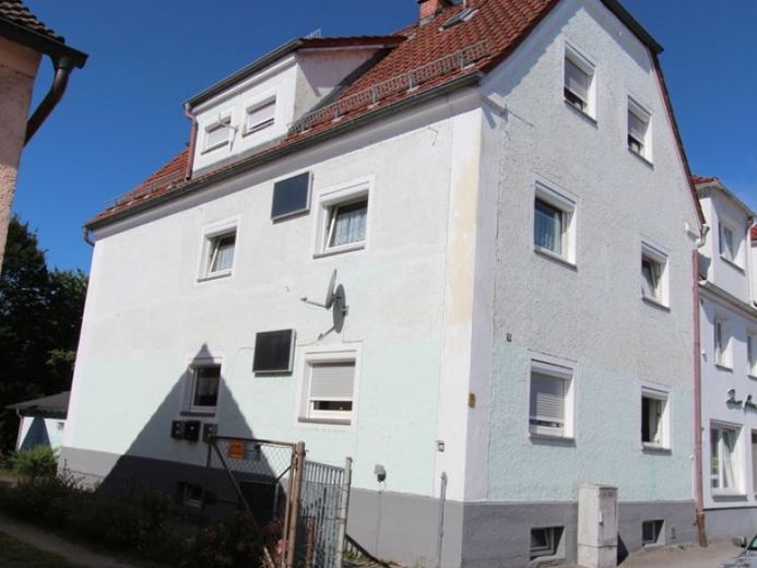 Mehrfamilienhaus in zentrumsnaher Lage von Plattling – Foto 1