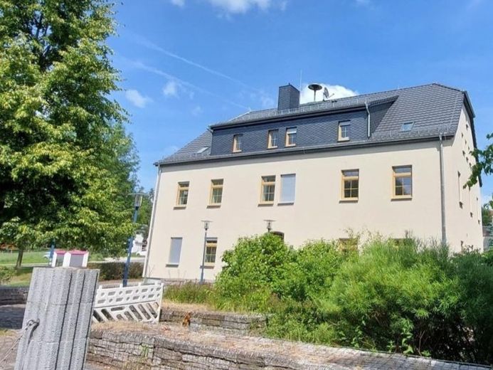 Wunderschöne große 2 Raumdachgeschoßwohnung mit Balkon, hochwertiger Einbauküche und Fahrstuhl – Foto 1
