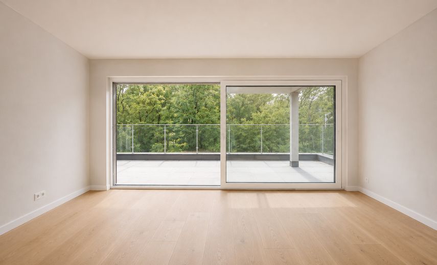Wohnen über den Dingen – exklusives Penthouse mit Dachterrasse und traumhaftem Waldblick – Visualisierung Wohnbereich