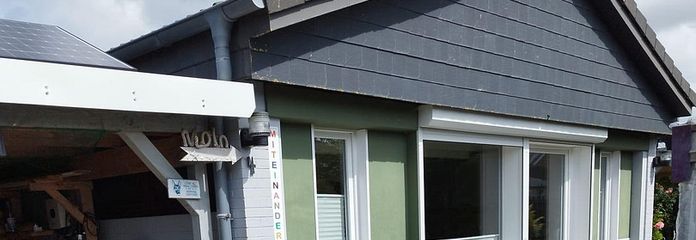 Kleines Haus am Meer (für Anleger) – Links Carport, rechts Eingang