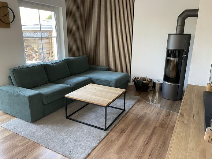 Wohnzimmer mit Kamin