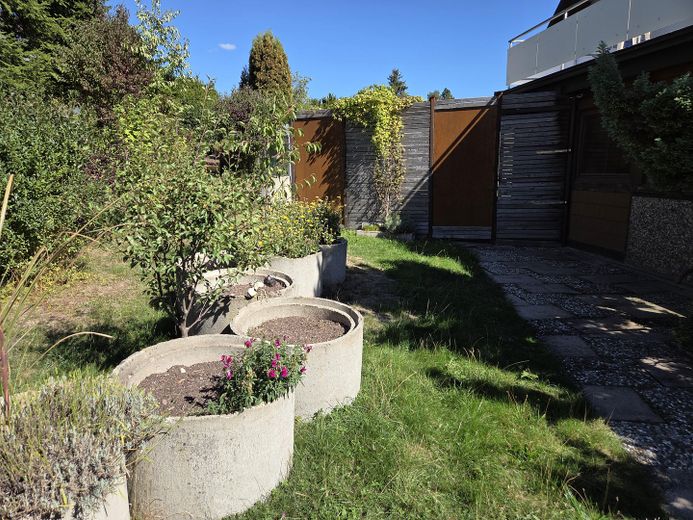 Tanto spazio, tante possibilità: casa plurifamiliare con ampio terreno! – Foto 10