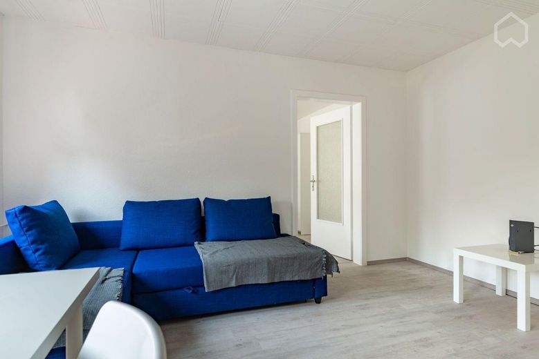 Libero e arredato: luminoso appartamento di 2 locali con balcone a Essen-Ostviertel (senza provvigione) – Arbeitszimmer