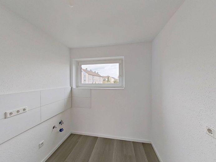 Lichtblick gesucht? Sonnige 2-Zimmer-Wohnung mit Balkon – Foto 6
