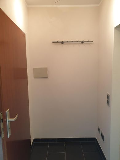 Charmantes 1-Zimmer-Apartment in zentraler Lage von Bad Vilbel – Eingangsbereich/Flur