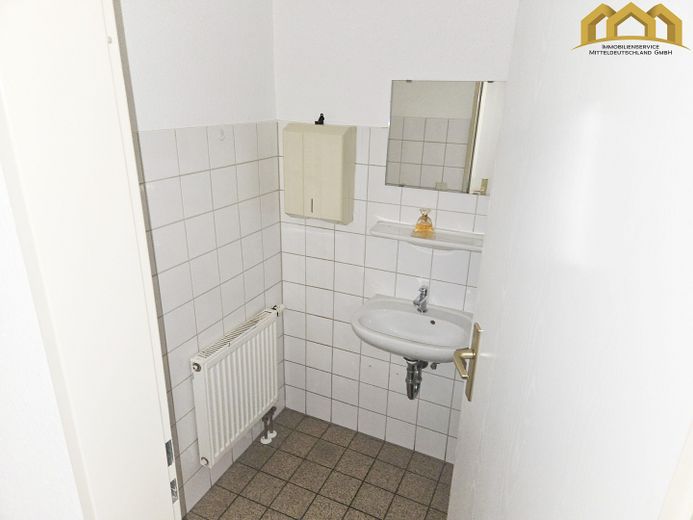 Atrakcyjna powierzchnia użytkowa w Brunnenpassage – idealna dla fryzjera, kosmetyki lub usług – Zdjęcie 11