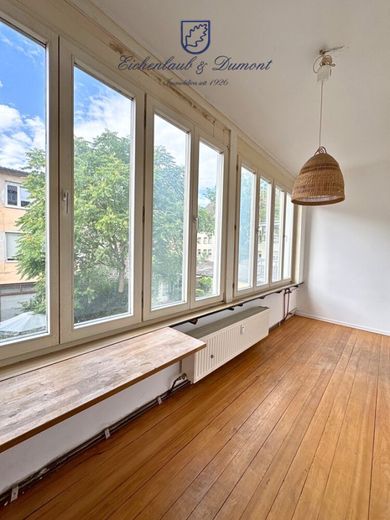Helle und gepflegte 2-ZKB-Altbauwohnung im Nauwieser Viertel – Wintergarten 1.OG links