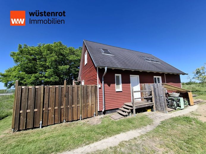 Verliebt euch in nordisches Flair: Attraktives Haus, Garten, Weitblick auf Obstplantagen - Ruhe pur! – Ostansicht Haus