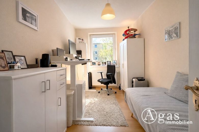 Berlin-Mitte! 3-Zimmer-Wohnung mit Balkon, derzeit vermietet – Büro