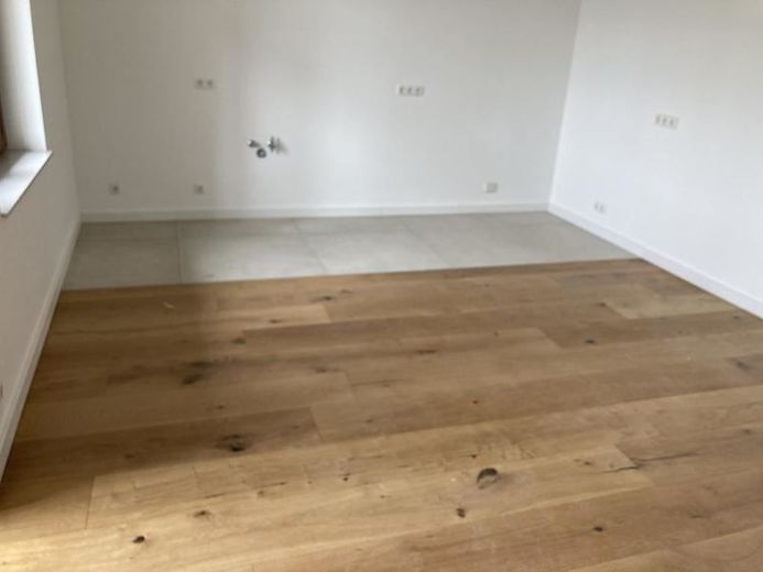 Zweitbezug! Hochwert. 3-Zi. mit Wanne, Westbalkon, EBK &amp; Parkett in Uni und-Zentrumsnähe! – IMG_3553