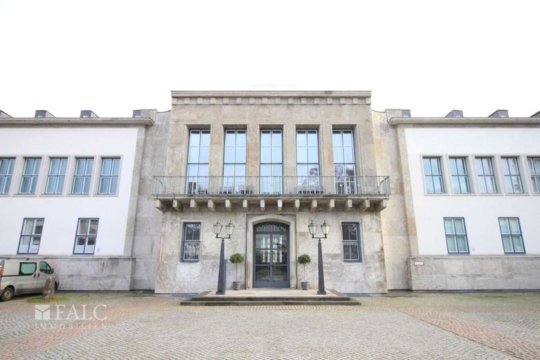 Anlageobjekt in exklusiver Wohnanlage mit über 3,5% Rendite! – Haupteingang Kennedy Building