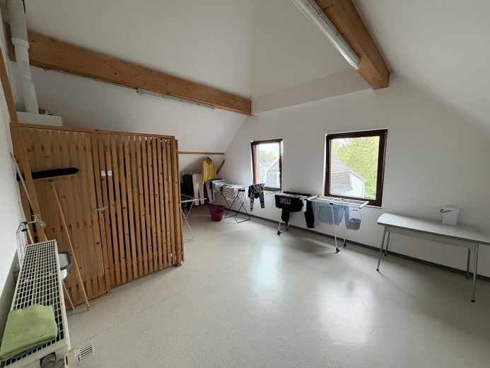 1-Zimmer Apartment mit Balkon, Küche und Stellplatz – Trockenraum und Kellerersatz