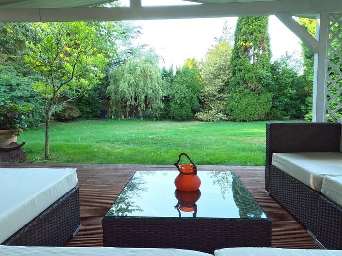 Gepflegte Doppelhaushälfte in Duisburg-Bergheim – Terrasse 2 (Überdacht)
