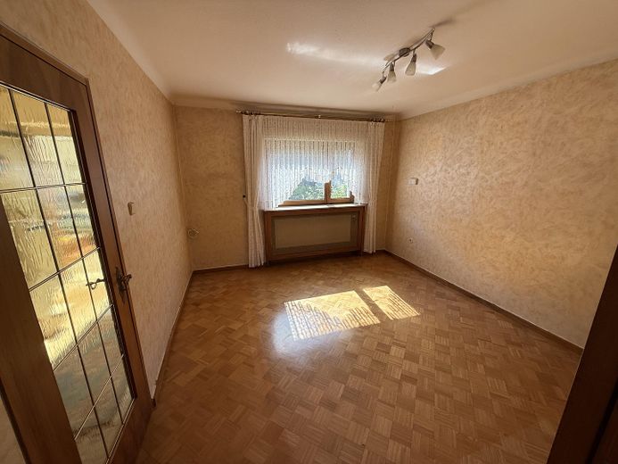 Reiheneckhaus in Saarbrücken St. Arnual – Wohnzimmer