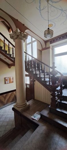 Stilvolle 5-Zimmer-WHG in historischem Altbau - Erstbezug nach Sanierung – Entree/Treppenhaus