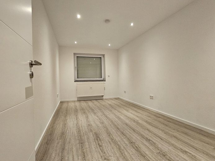 Mutfak ve garajlı modern 4 odalı daire, TBB – Kinderzimmer 1