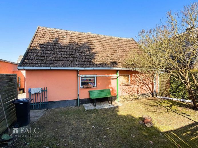 ***Einfamilienhaus in ruhiger Lage auf großem Grundstück - viel Raum für Ihre Ideen*** – Außenbereich