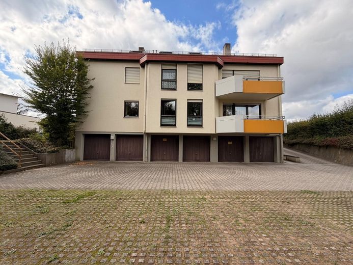 Clinique de Fürth accessible à pied - appartement de 2 pièces – Garagenhof