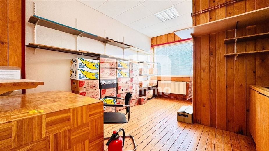 (R)eserviert!Laden-/Büro-/Lagerkomplex 
mit 300 m² Nutzfläche und Parkflächen – EG Büro