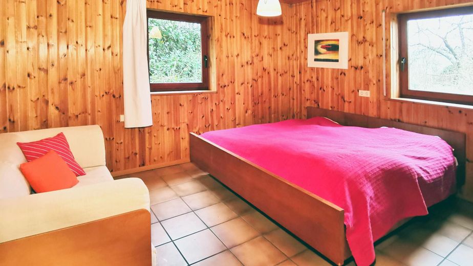 Freistehendes Wohnhaus mit großzügigem Grundstück - provisionsfrei direkt vom Eigentümer – EG: Schlafzimmer