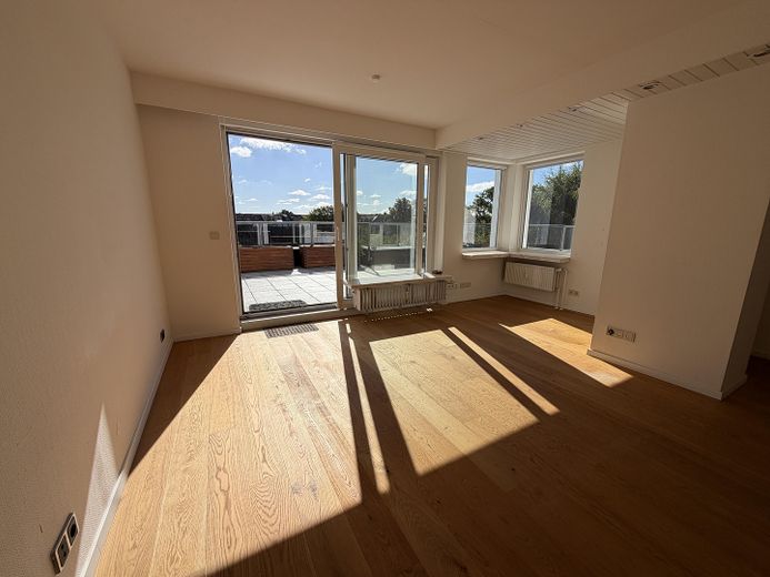 Penthousewoning met groot dakterras en nabij de Förde van particulier – Zimmer 1