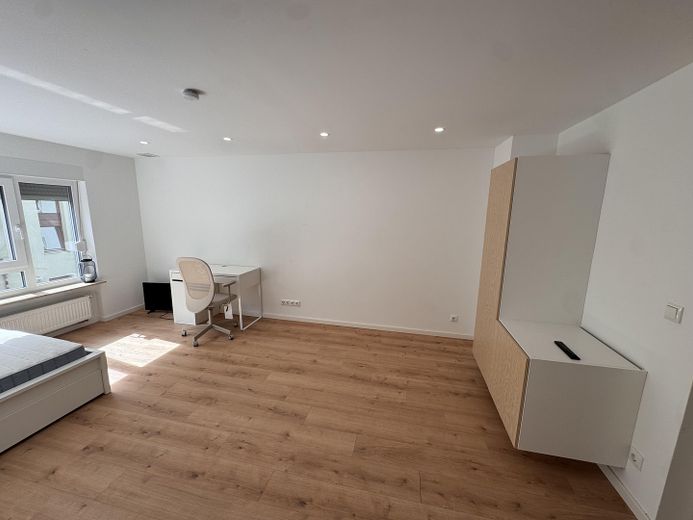 Neue 3er WG | Erstbezug nach Sanierung | Große Zimmer | 1 Zimmer mit eigener Dachterrasse🌿 – Foto 6