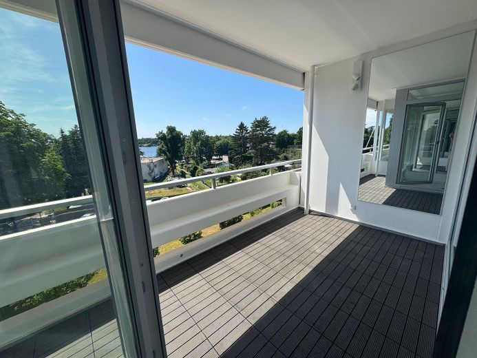 Scharfe Lanke, direkter Wasserblick, Südbalkon im Erstbezug – Foto 16
