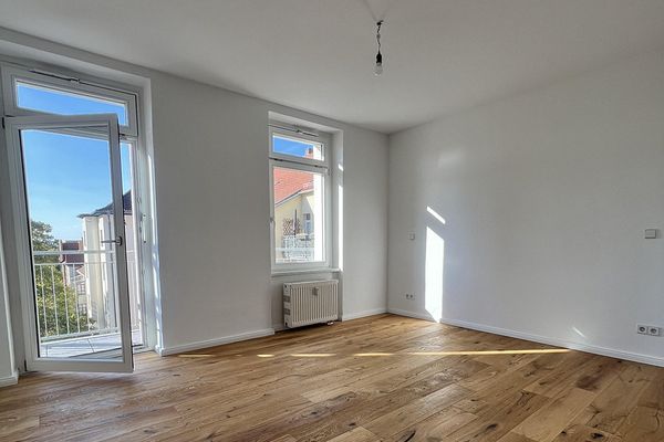 Ihr neues Zuhause wartet - Erstbezug nach Kernsanierung mit Balkon