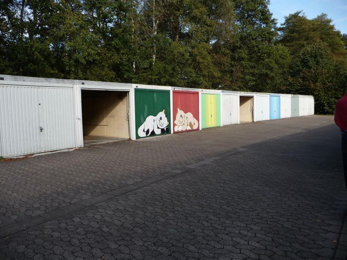Garage direkt am Haus