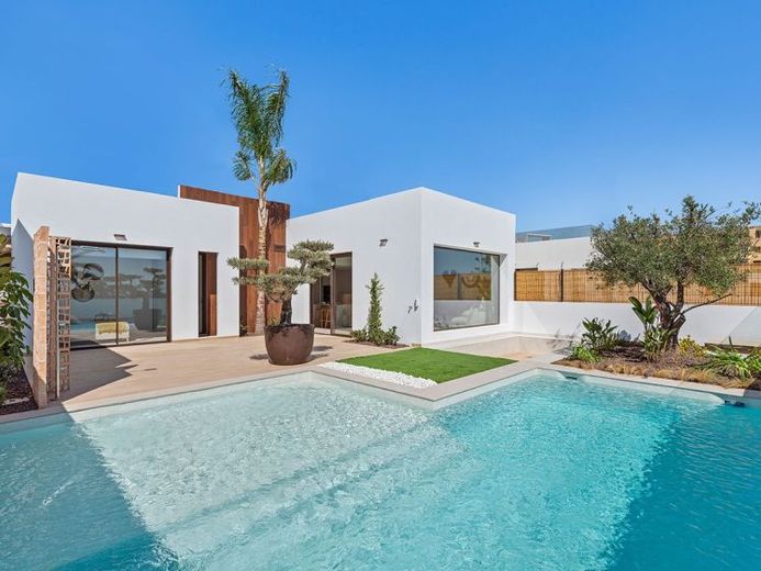 Villen mit 3 Schlafzimmern, 2 Bädern, Vorinstallation Klimaanlage, Privatpool und Meerblick direkt am Golfplatz von La Serena Golf – Foto 1