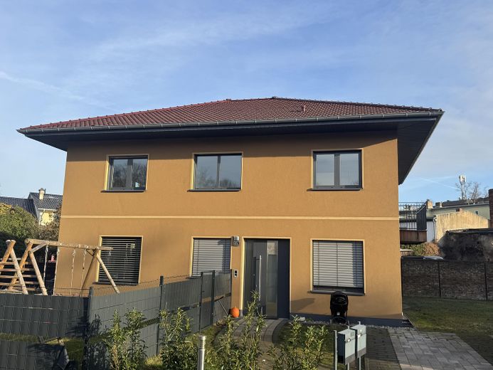 Traumhafte 4 Raumwohnung mit Garten in einer Villa – Foto 11