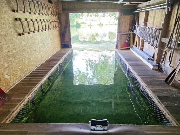 Einzelnstehendes Bootshaus mit 3 Bootsboxen in einmaliger Wasserlage in Schwerin – फोटो 13