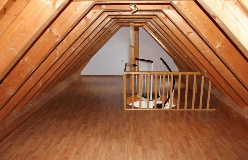 Schöne helle 3-Zimmer Wohnung in Schriesheim-Altenbach – Mansardenzimmer