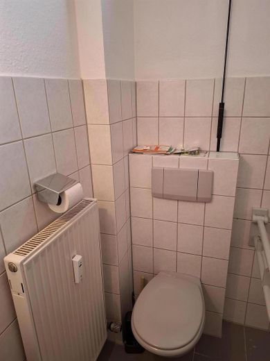 Barrierefreie, helle Büro/Praxisräume in Filderstadt Bernhausen – Grosses WC