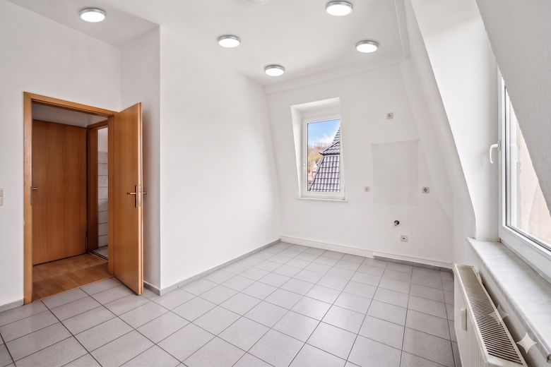 Helle & gemütliche 2-Zimmer-Wohnung in ruhiger Bestlage von Freital – Küche