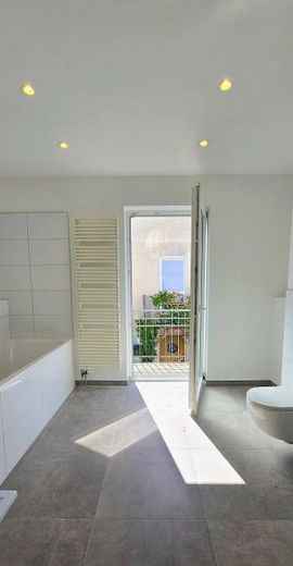 Nowoczesne mieszkanie o standardzie niemal nowym na 187m² z ogrodem - pierwsze zamieszkanie po remoncie – Foto 9