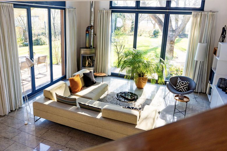 Lichtdurchfluteter Wohnbereich