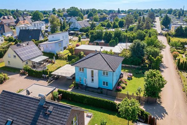 Stadtvilla in Berlin-Rudow - Zeitlos, durchdacht und sofort bezugsfertig