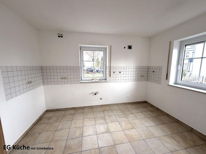 1-gezinshuis in 93333 Neustadt/Do (bj 2003), 120m² woonoppervlakte, 532m² grond en dubbele garage – EG Küche