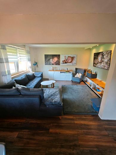 Casa unifamiliare indipendente "Per ognuno una stanza propria" – Wohnzimmer