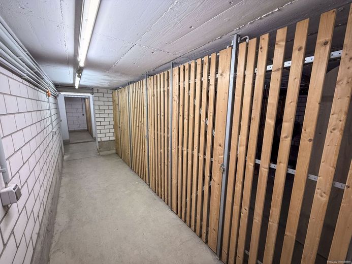 Modern und elegant gehaltene Eigentumswohnung mit Aufzug im Herzen von Püttlingen – Keller