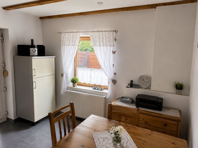 DHH+Bungalow zu Vermieten – Küche Haupthaus