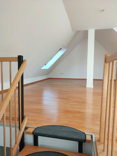 Top Maisonette-Wohnung mit 105 m² Wohnfläche und Balkon – Foto 19