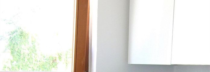 Küche mit Geschirrspülmaschine