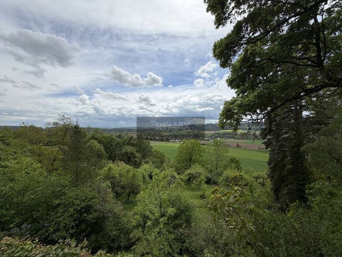 Freizeitgrundstück mit zwei Häusern, Wintergarten &amp; traumhaftem Ausblick – Bild 2