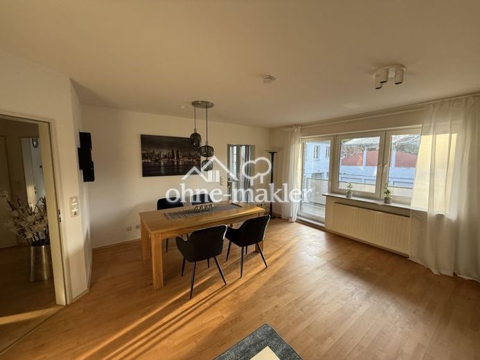 Helle,Schöne Wohnung Stadtmitte, Möbliert, Aufzug, Balkon – Foto 1