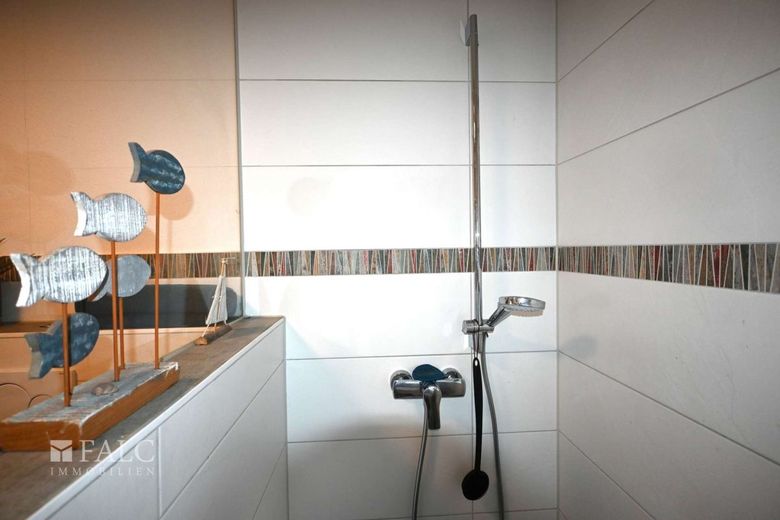 Ihr Zweifamilienhaus für alle Fälle ! – EG-Dusche