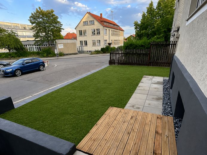 **SPRZEDAŻ PRYWATNA dom bliźniaczy / PIERWSZE ZASIEDLENIE po CAŁKOWITEJ RENOWACJI / nowa KUCHNIA NOBILIA / spokojna DZIELNICA MIESZKALNA** – Eingangsbereich