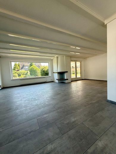 Exklusives Einfamilienhaus mit Panorama-Wintergarten, Sauna, Pelletheizung & Traumgarten in Melbeck – Foto 36